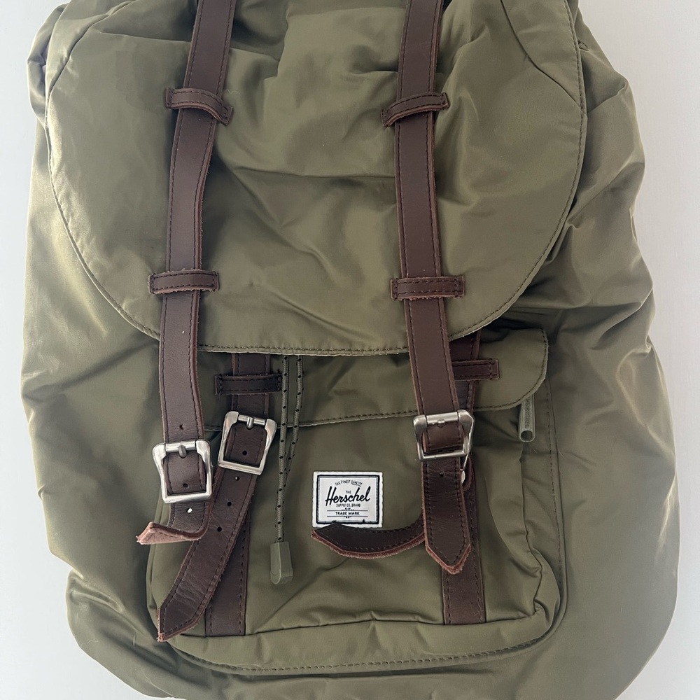 Olive Backpack - Picture 2 of 3